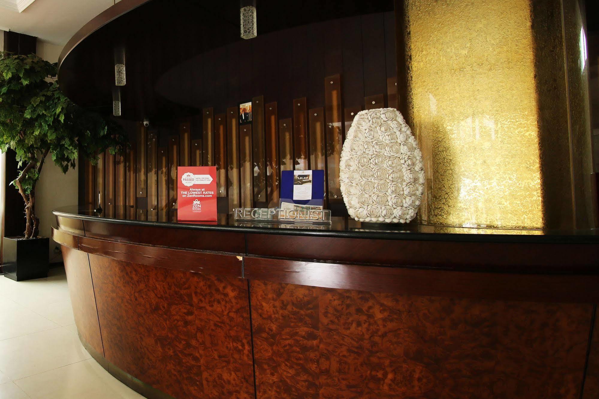 Zen Rooms Grand Hotel Lembang Exterior photo