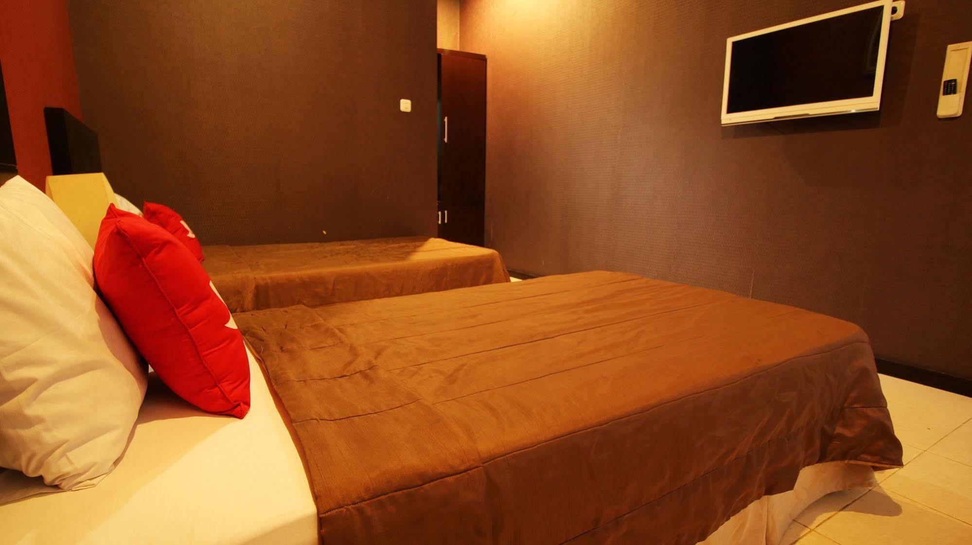 Zen Rooms Grand Hotel Lembang Exterior photo