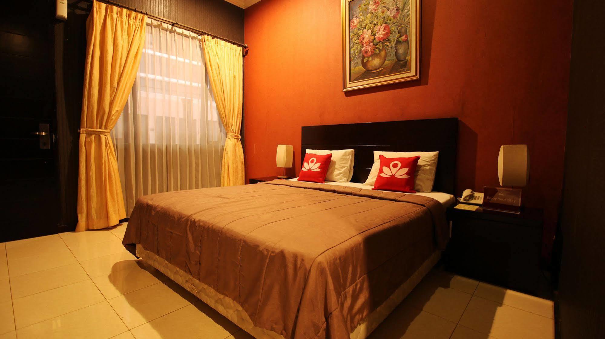 Zen Rooms Grand Hotel Lembang Exterior photo